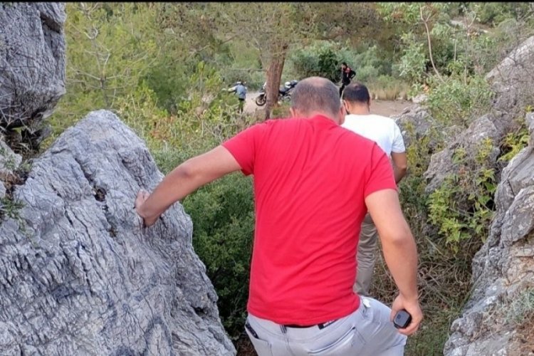 Annesini arayıp intihar edeceğini s&ouml;yleyen gen&ccedil; her yerde aranıyor