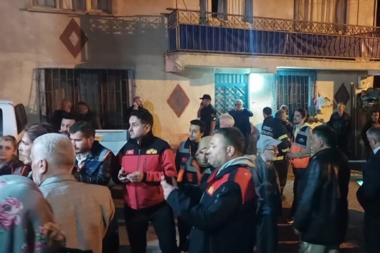 Kayıp kız kardeşler arabanın bagajında uyurken bulundu