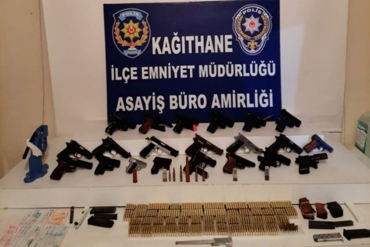 İstanbul'da cephanelik gibi ev! Evden u&ccedil;aksavar mermisi &ccedil;ıktı