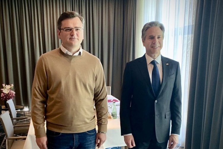 Bakan Dmytro Kuleba, Berlin'de ABD'li mevkidaşı ile g&ouml;r&uuml;şt&uuml;