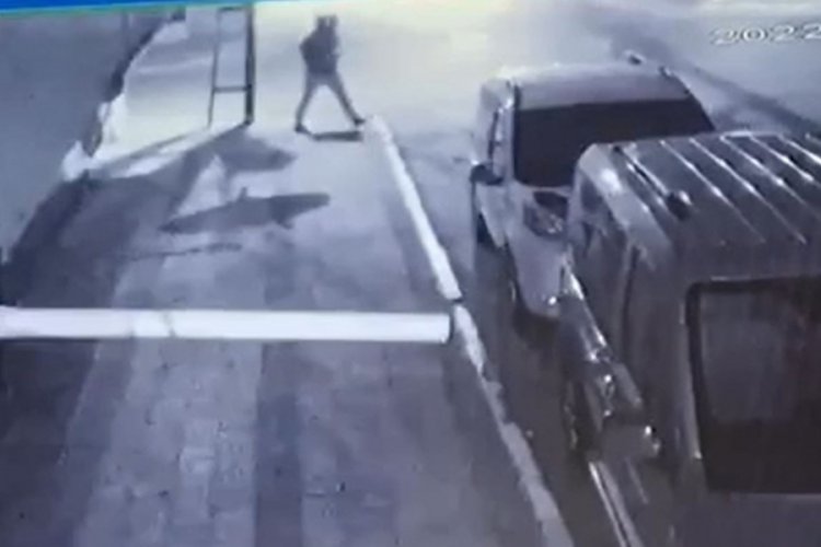 İstanbul'da aracı kundaklandı, ş&uuml;pheli kuzeni &ccedil;ıktı