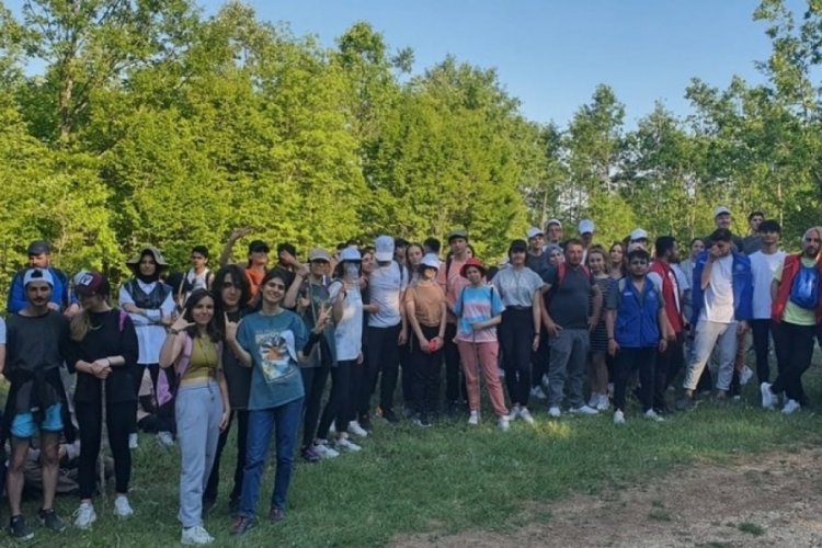 Ormanlık alanda kaybolan 100 &ouml;ğrenci bulundu