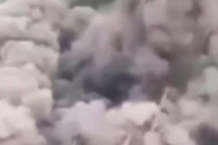 Ukrayna, Rus ordusunu engellemek i&ccedil;in bir k&ouml;pr&uuml;y&uuml; daha havaya u&ccedil;urdu