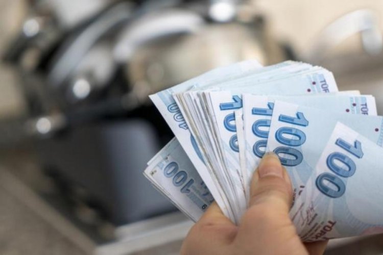 Mahkemeden, doktorun maaşından yapılan kesintiye 3'&uuml;nc&uuml; kez iade kararı &ccedil;ıktı