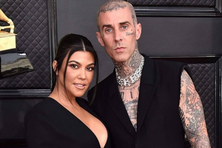 Kourtney Kardashian ve Travis Barker resmi olarak evlendi