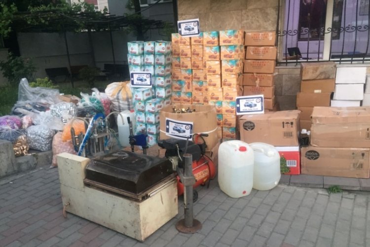 İstanbul'da sahte parf&uuml;m ve g&uuml;neş kremi operasyonu