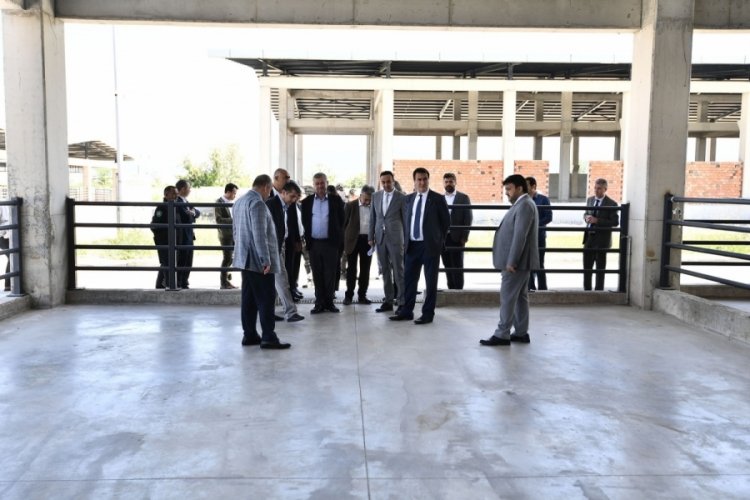 Bursa'da kurban pazarları bayrama hazırlanıyor