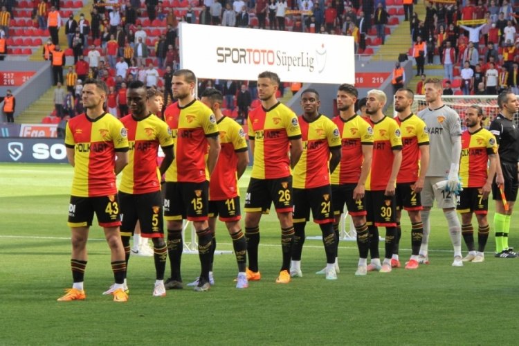 İzmir futbolu i&ccedil;in kara bir sezon