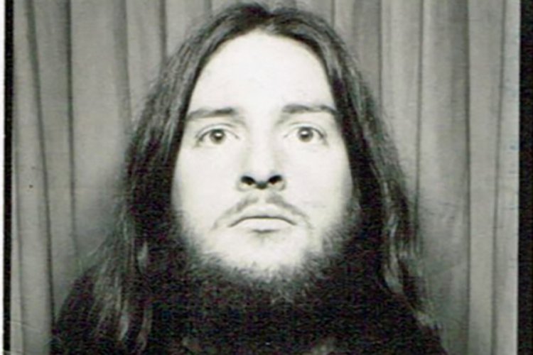 D&uuml;nyaca &uuml;nl&uuml; gitarist Ricky Gardiner, yaşamını yitirdi