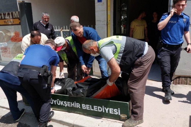Samsun'da evinin banyosunda ş&uuml;pheli &ouml;l&uuml;m!