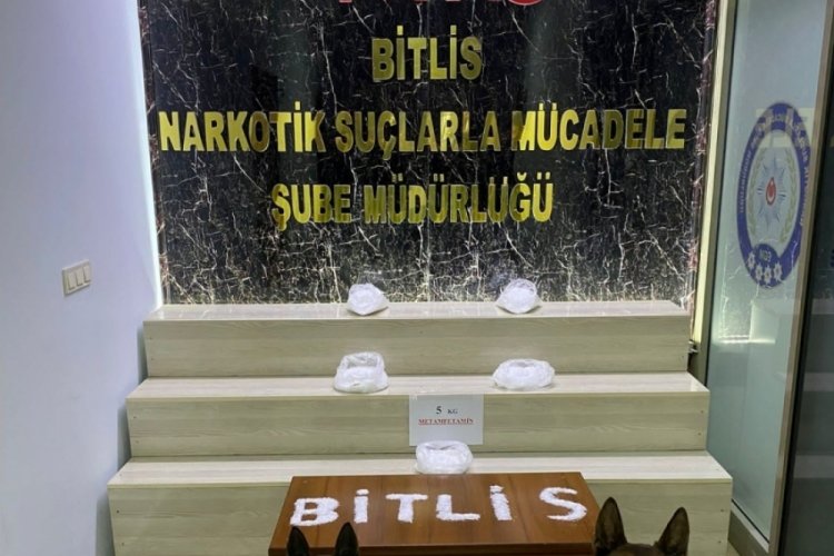 5 kilo metamfetamin ele ge&ccedil;irildi