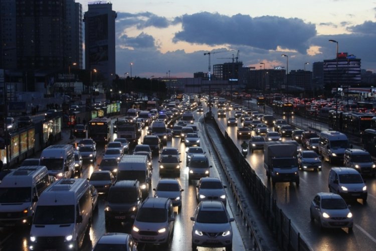 Ara&ccedil; sahiplerini &uuml;zecek haber! Y&uuml;zde 25 zam geldi