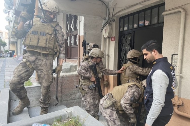 Twich &uuml;zerinden dolandırıcılık yapan ş&uuml;phelilere operasyon d&uuml;zenlendi