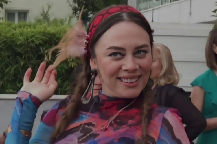6 aylık hamile Demet Evgar'dan kına gecesi