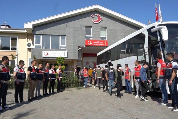 Y&uuml;zlerce ka&ccedil;ak g&ouml;&ccedil;men, &uuml;lkelerine g&ouml;nderildi