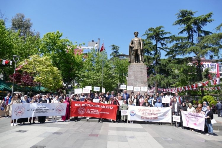 Trabzon "Biz b&uuml;y&uuml;k bir aileyiz" etkinliği ger&ccedil;ekleştirdi.