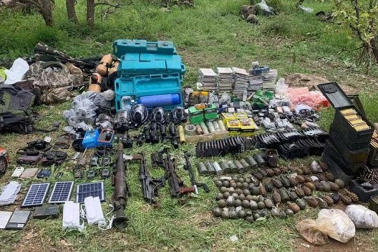 Pen&ccedil;e-Kilit Operasyonu'nda ter&ouml;ristlere ait silah ve m&uuml;himmat ele ge&ccedil;irildi