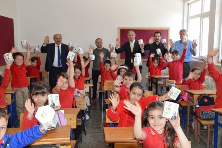 Ordu'da Başkan'dan &ouml;ğrencilere kitap kumbarası