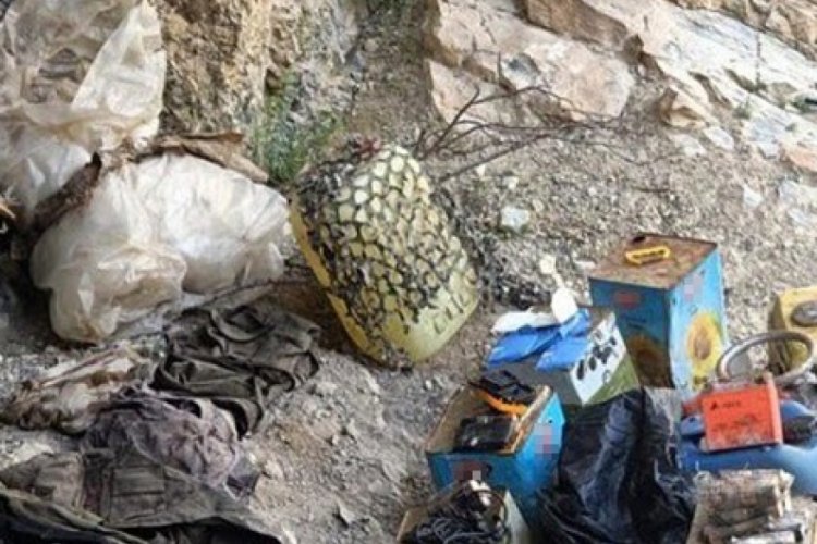 2 sığınak i&ccedil;erisinde &ccedil;ok sayıda yaşam malzemesi ele ge&ccedil;irildi