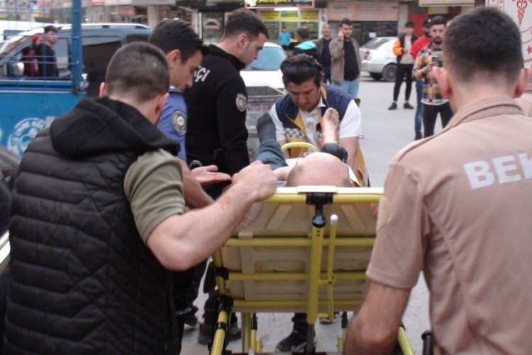 Şakalaşırken kazayla arkadaşını vurdu