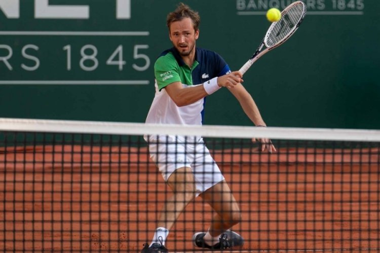 Daniil Medvedev, turnuvaya ikinci turda veda etti