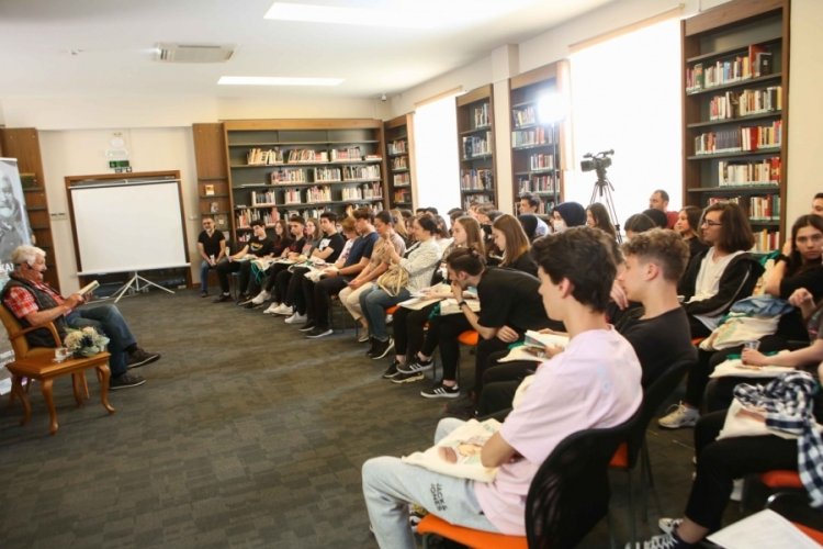 Bursa Nil&uuml;fer'de Salih Kalyon'dan Sait Faik &ouml;yk&uuml;leri