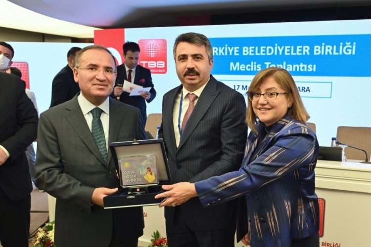 Bursa'da 'Yıldırım &Ccedil;evre M&uuml;fettişlerini Arıyor' isimli projeye &ouml;d&uuml;l