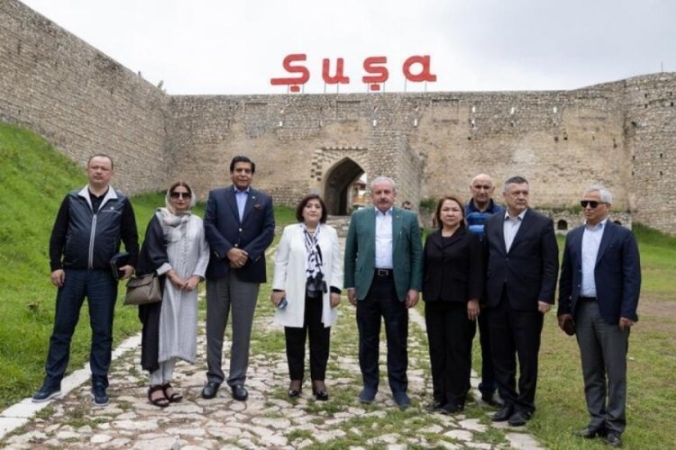 Başkan Şentop Şuşa'yı ziyaret etti