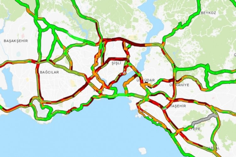 İstanbul'da trafik yoğunluğu y&uuml;zde 80'e ulaştı
