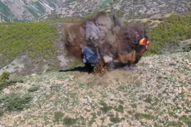 Tunceli'de 6 sığınak imha edildi