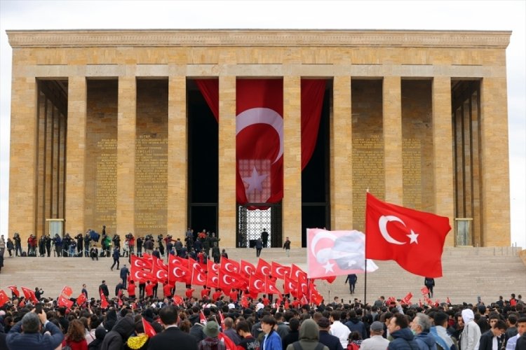 Anıtkabir'de 19 Mayıs kutlaması
