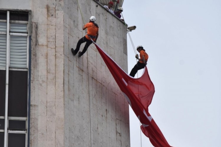 İzmir'de 19 Mayıs sevinci