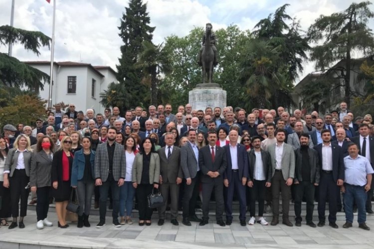 İYİ Parti Bursa'dan 19 Mayıs kutlaması: "Biz h&acirc;l&acirc; Bandırma Vapuru'ndayız"