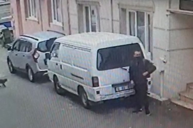 Bursa'da 11 ara&ccedil;tan hırsızlık yapmıştı, yakalandı
