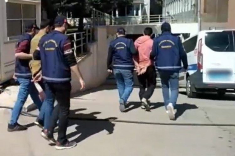 Motosiklet &ccedil;alan 2 ş&uuml;pheli tutuklandı