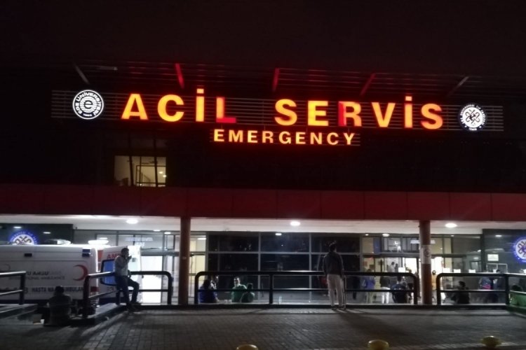 Sokak ortasında silahlı kavga: 1 &ouml;l&uuml;, 1 yaralı