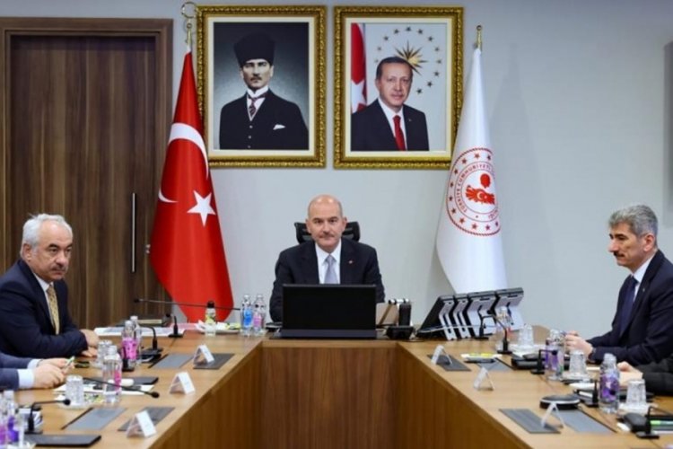 Bakan Soylu'dan 81 il valisiyle 'g&ouml;&ccedil; ve uyuşturucu' toplantısı!