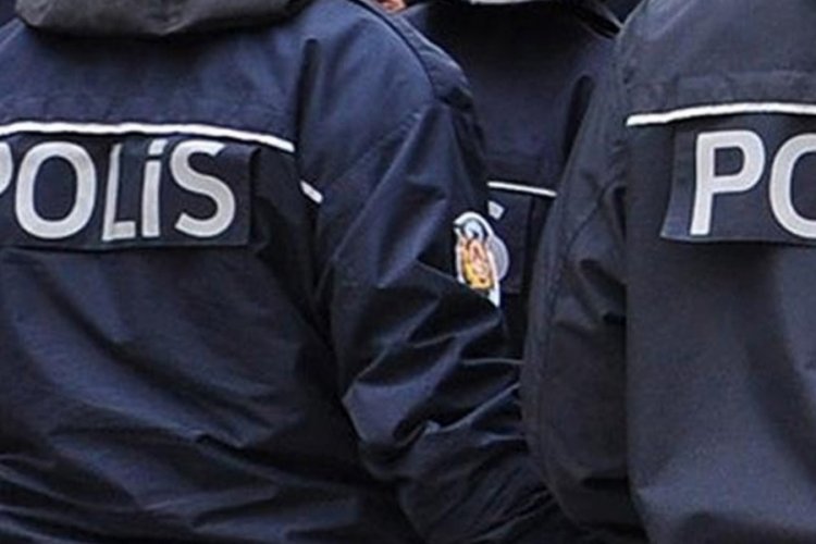 Giresun'da polis memurları g&ouml;revden uzaklaştırıldı