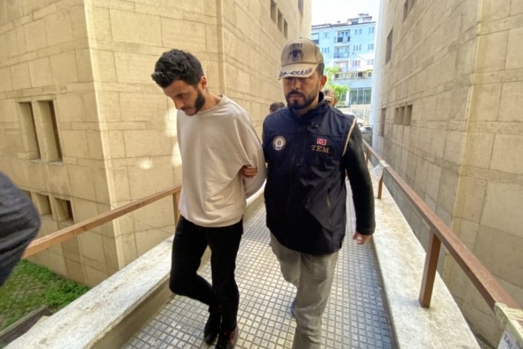 Bursa'da g&ouml;zaltına alınan 1'i canlı bombacı 3 DEAŞ'lı adliyeye sevk edildi