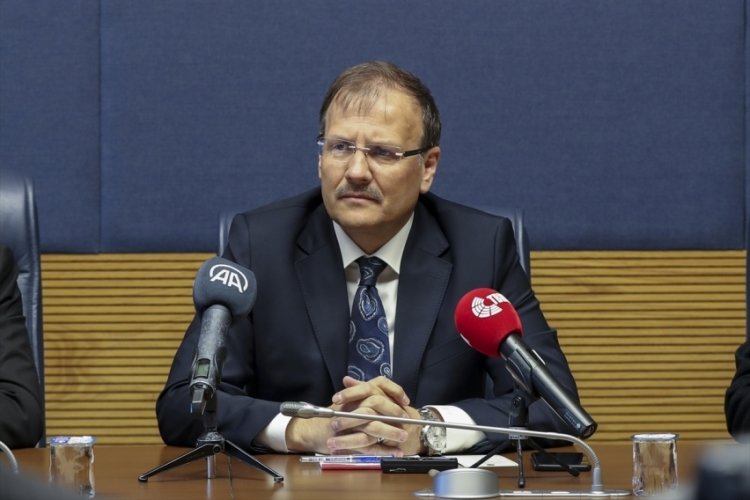 Bursa Milletvekili Hakan &Ccedil;avuşoğlu, AKPM heyetini kabul etti