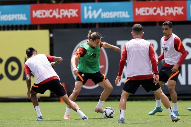 Galatasaray'ın Antalyaspor ma&ccedil;ı kadrosu belli oldu