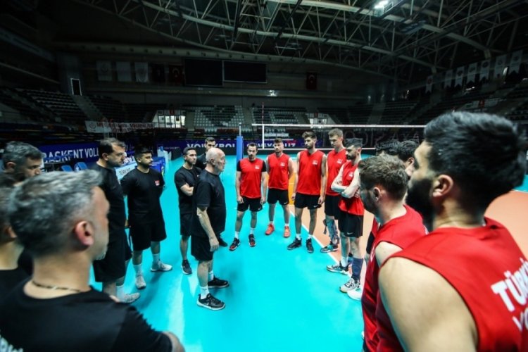 A Milli Erkek Voleybol Takımında hedef &uuml;st &uuml;ste 3. şampiyonluk