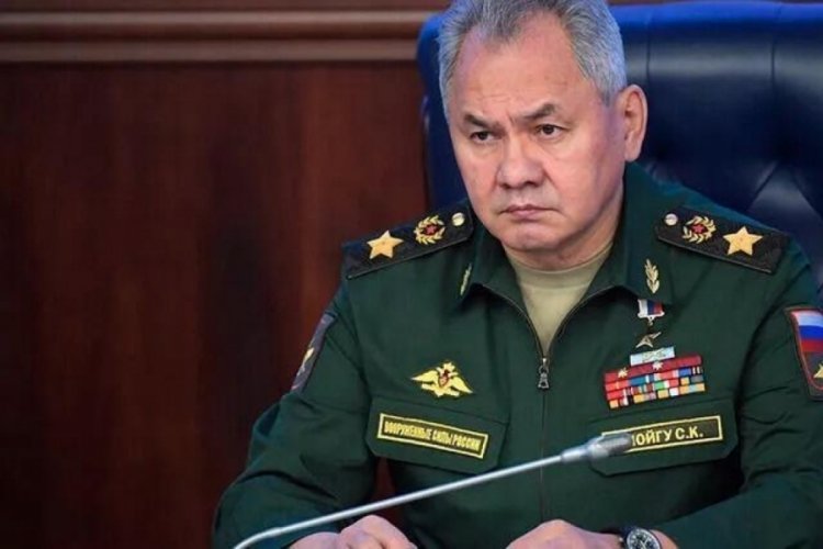 Sergei Şoygu a&ccedil;ıkladı: Rusya NATO'ya b&ouml;yle cevap verecek!