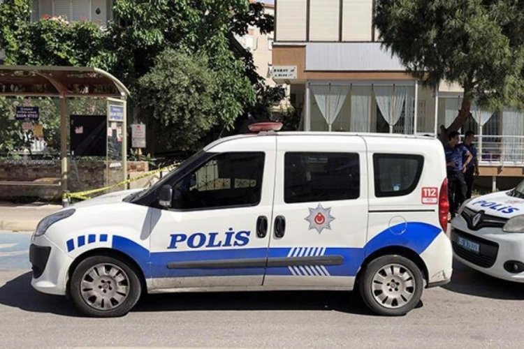 Sokak ortasında eşini &ouml;ld&uuml;rd&uuml;! Korkun&ccedil; detay...