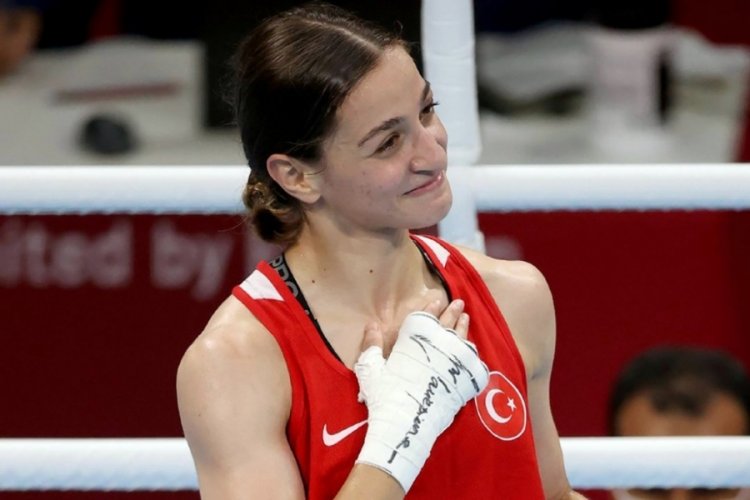 Boksta iki altın daha! Buse Naz ve Hatice d&uuml;nya şampiyonu