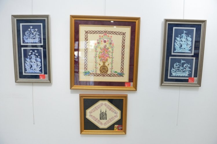 Bursa Nil&uuml;fer'de geleneksek kaatı sanatı sergisi