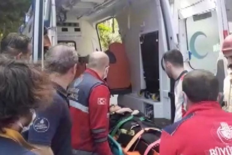 20 metre y&uuml;ksekten havalandırma boşluğuna d&uuml;şen &ccedil;ocuk yaralandı