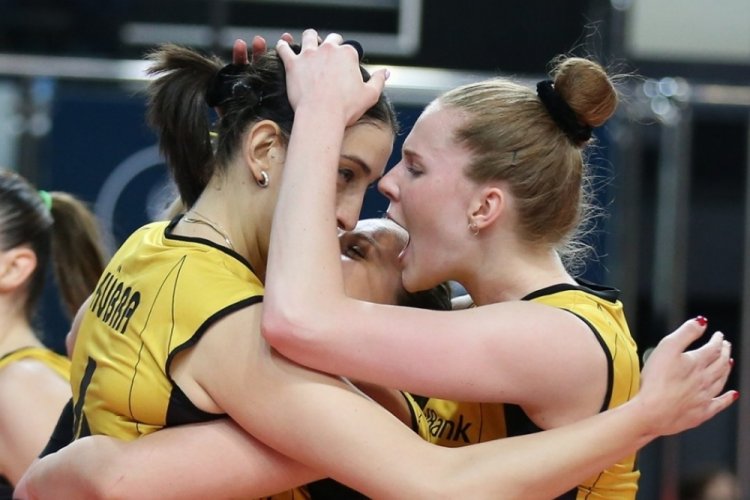 Vakıfbank, CEV Şampiyonlar Ligi S&uuml;per Finali i&ccedil;in sahada
