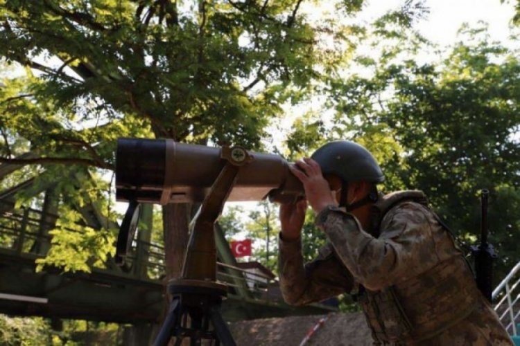 Yunanistan sınırında 14'&uuml; FET&Ouml; mensubu 21 kişi yakalandı