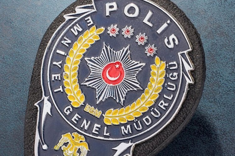 Emniyet Genel M&uuml;d&uuml;rl&uuml;ğ&uuml;'nde  3 bin 688 polis terfi oldu